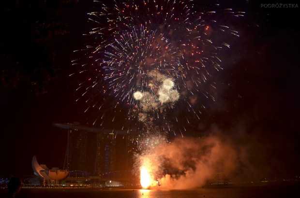 Singapur, CNY 2015, fajerwerki nad Mariną