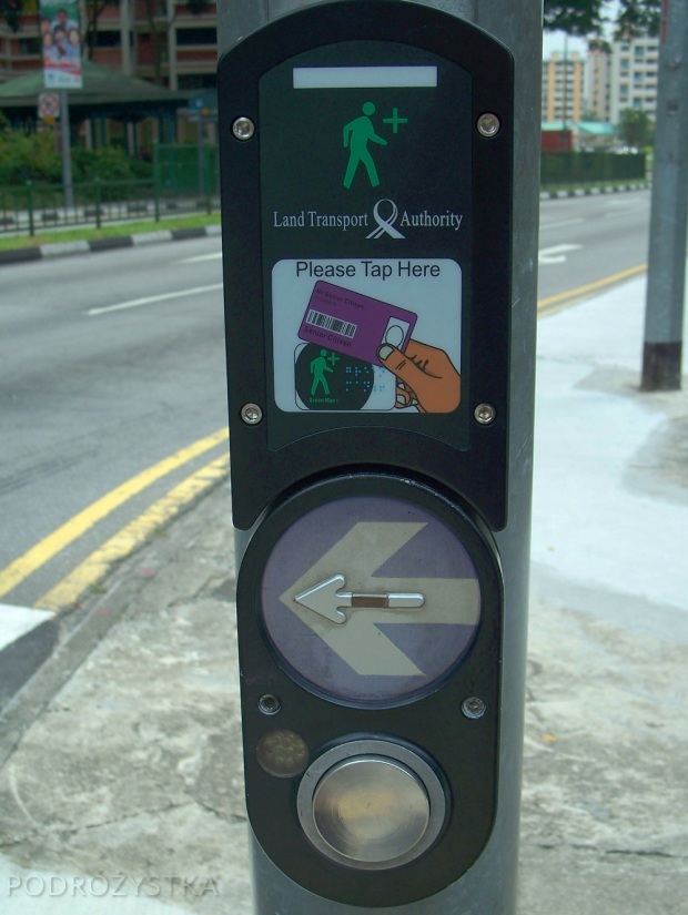 Singapur, czytnik kart do wydłużenia czasu zielonego światła na przejściu dla pieszych