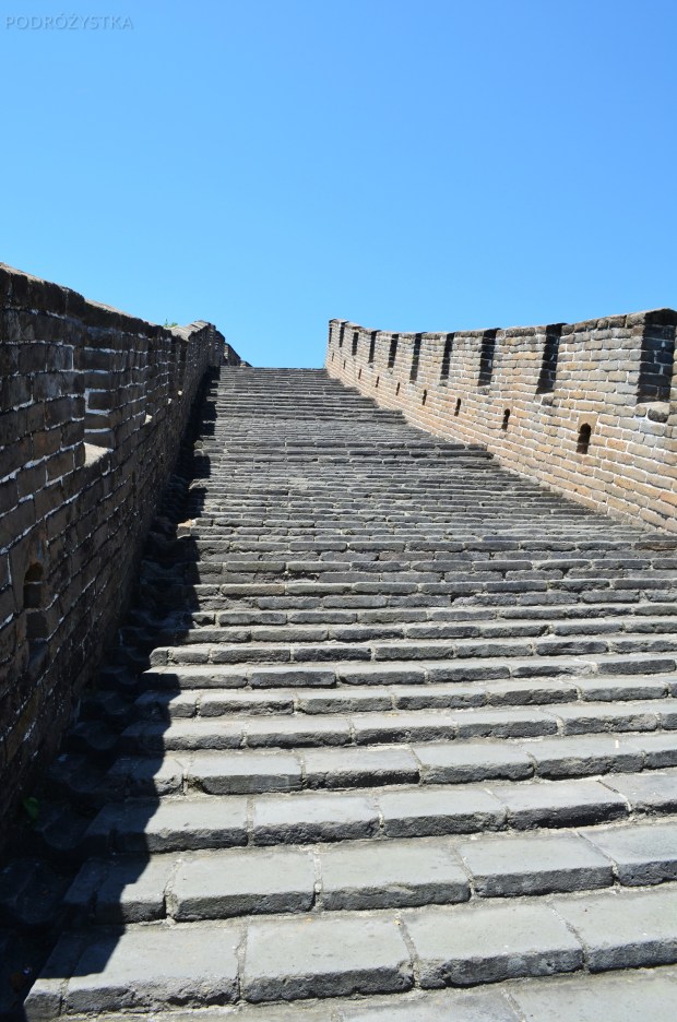Chiny, okolice Mutianyu, Wielki Mur Chiński, schody do nieba?