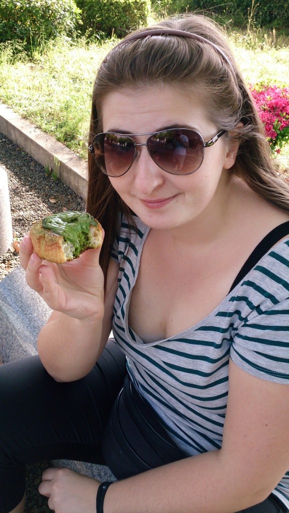 Japonia, .. ciacho z kremem z zielonej herbaty!