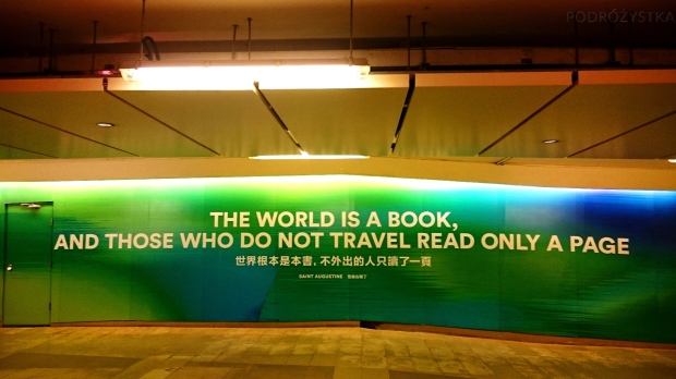 Chiny, Hongkong, znalezione w podziemnym przejściu :) ("Świat jest jak książka, a Ci, którzy nie podróżują czytają tylko jedną stronę")