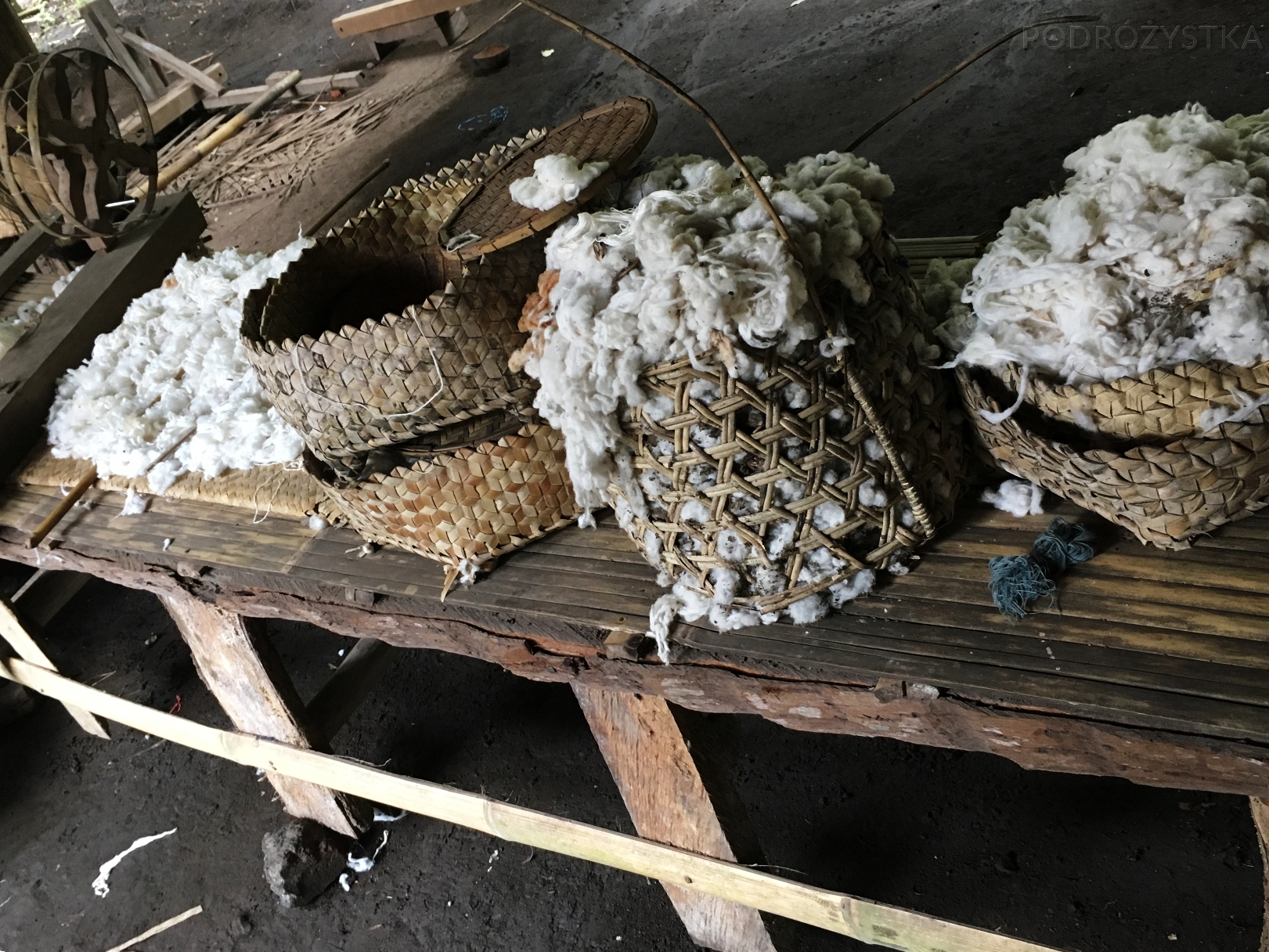 Flores_II_02_50_size_watermark