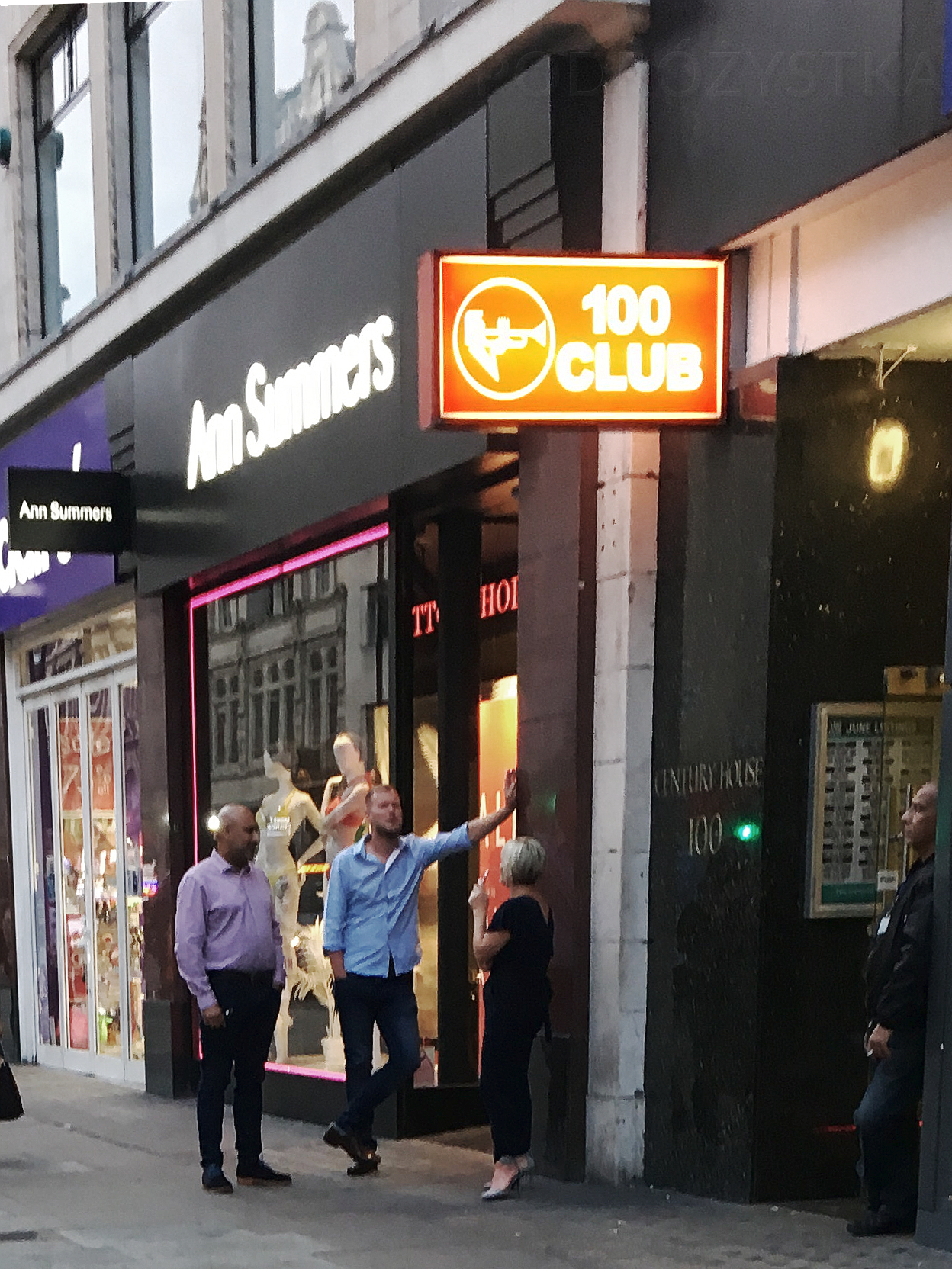 UK_I_10_Club_100_50_size_watermark