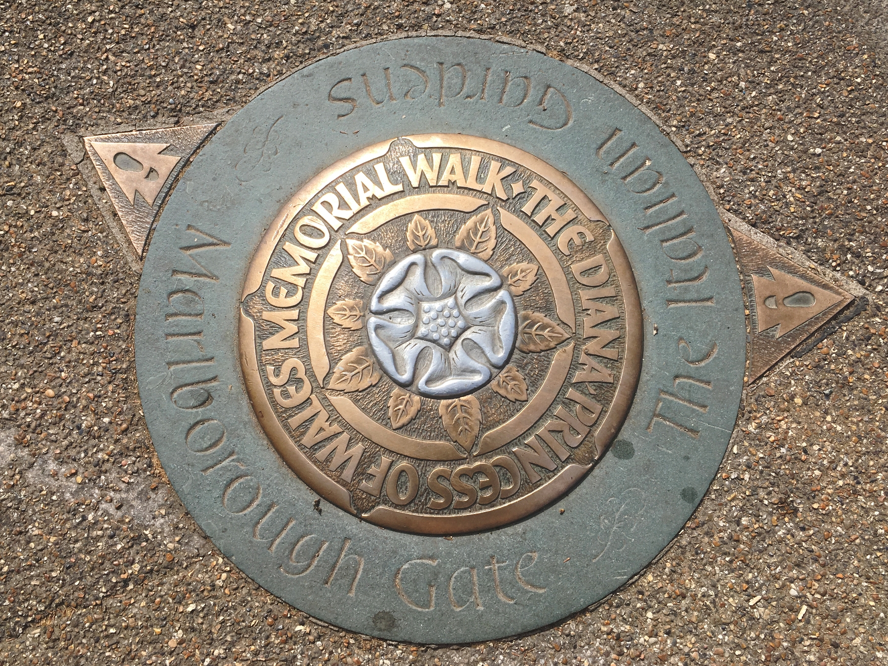 UK_I_14_Diana_Memorial_Walk_50_size_watermark
